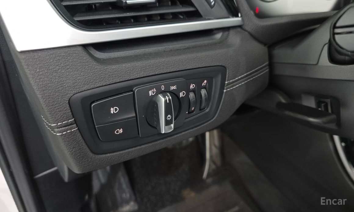 X1 (F48)xDrive 20i xLine 18