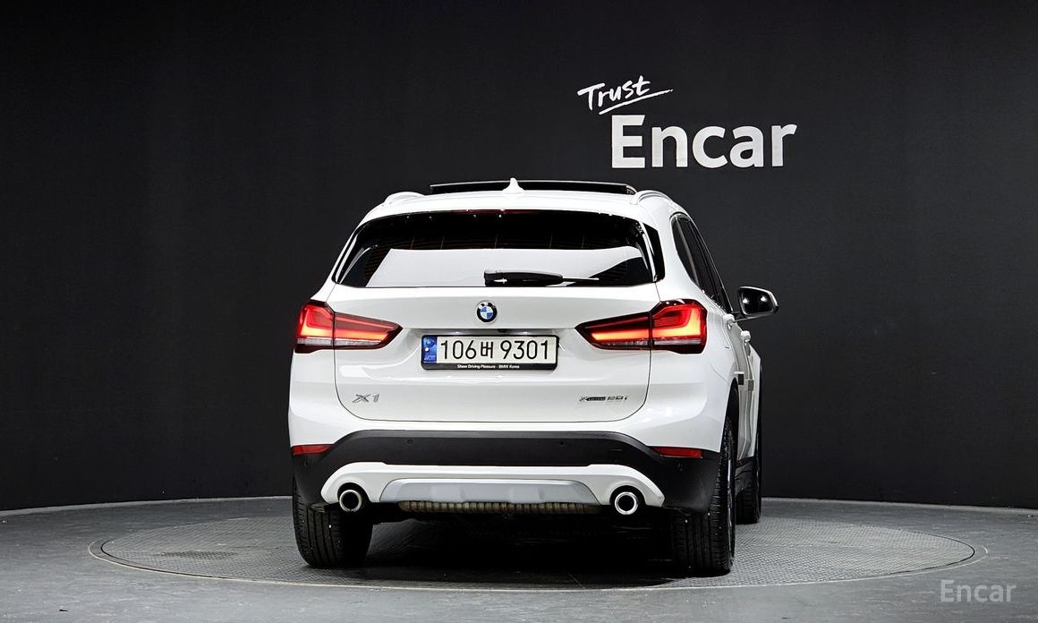 X1 (F48)xDrive 20i xLine 5