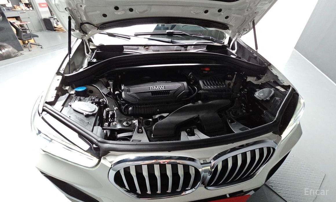 X1 (F48)xDrive 20i xLine 7