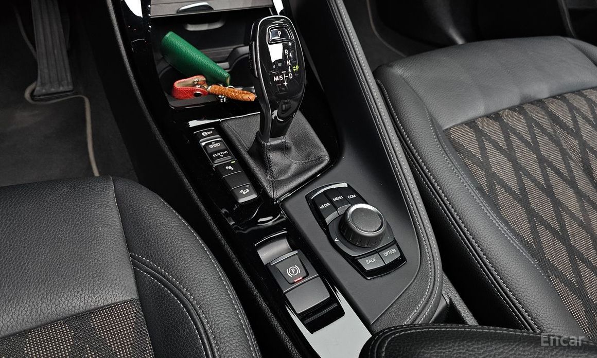 X1 (F48)xDrive 20i xLine 10