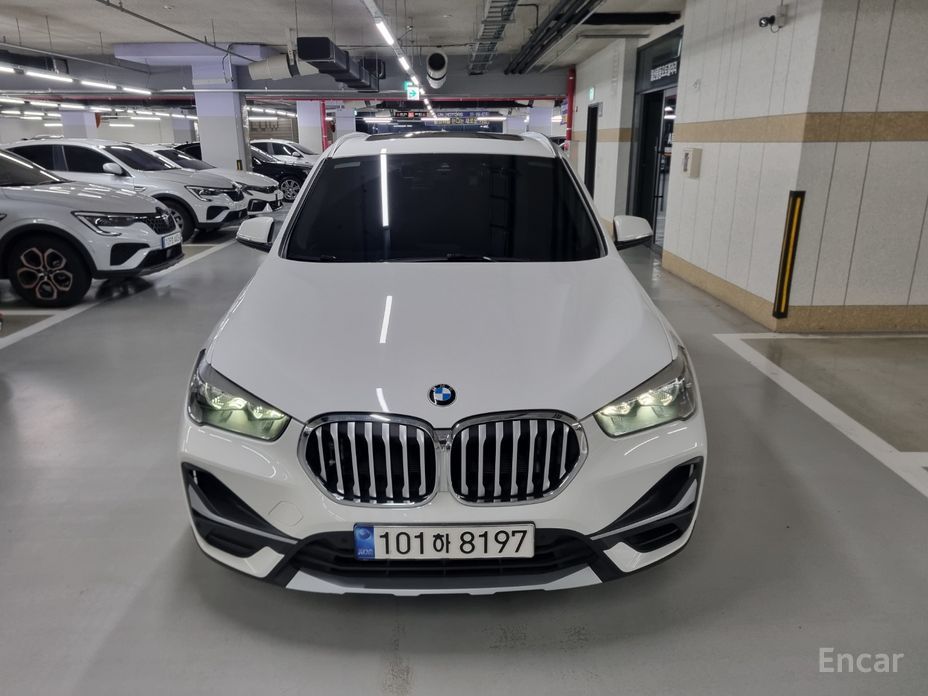 X1 (F48)xDrive 20i xLine 3