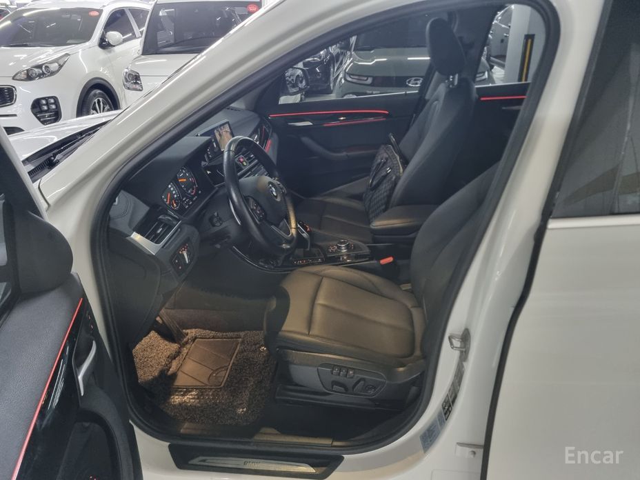X1 (F48)xDrive 20i xLine 10