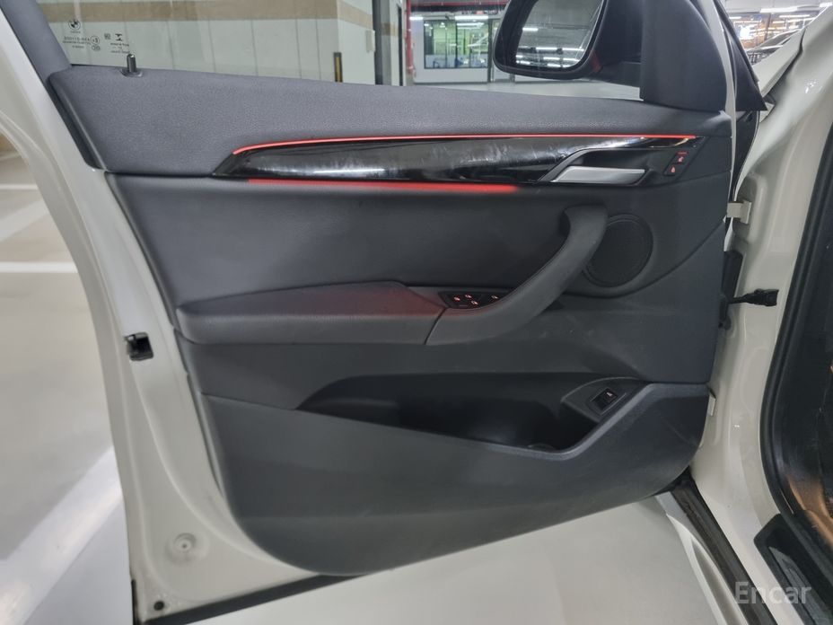 X1 (F48)xDrive 20i xLine 12