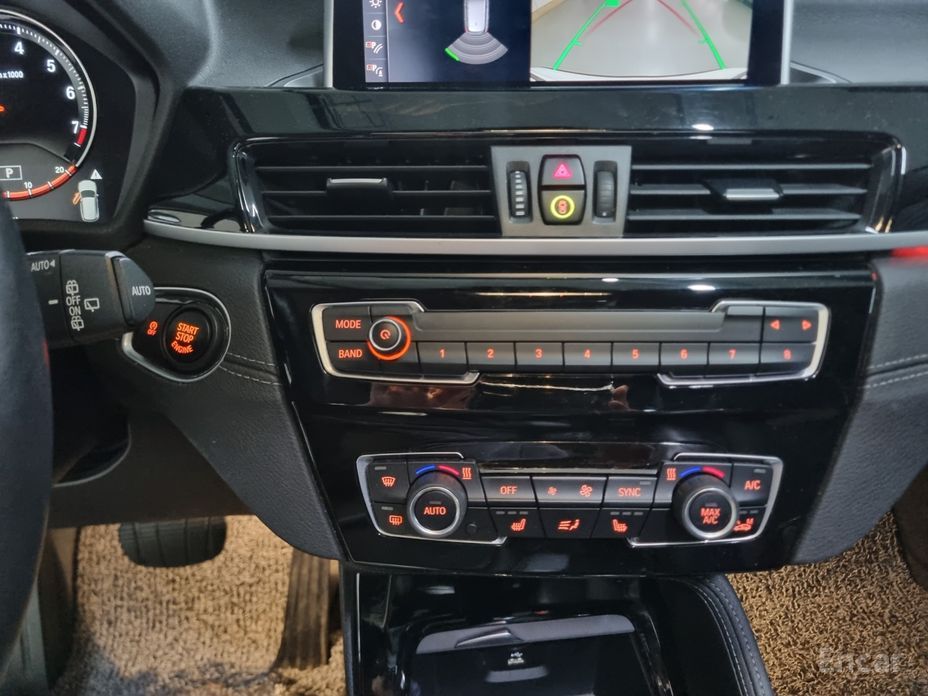 X1 (F48)xDrive 20i xLine 17