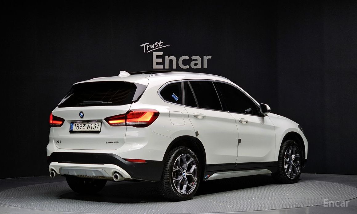 X1 (F48)xDrive 20i xLine 3