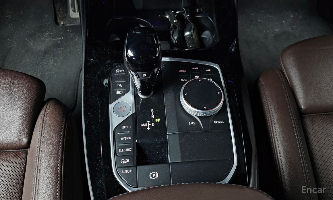 X3 (G01) xDrive 30e M Sports Pro 9