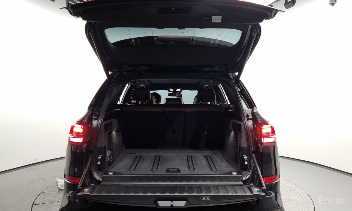 X5 (G05)M50i 21