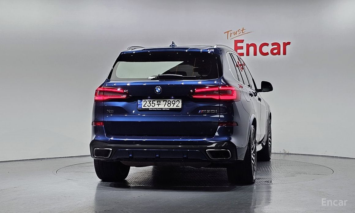 X5 (G05)M50i 5