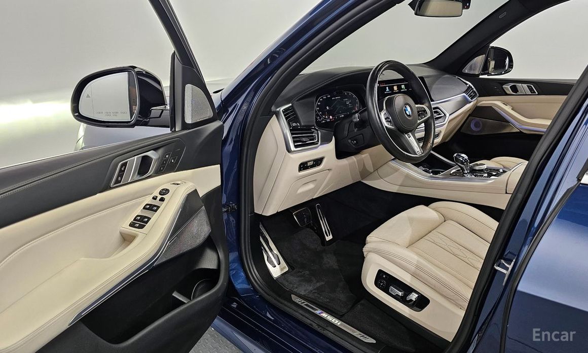 X5 (G05)M50i 11