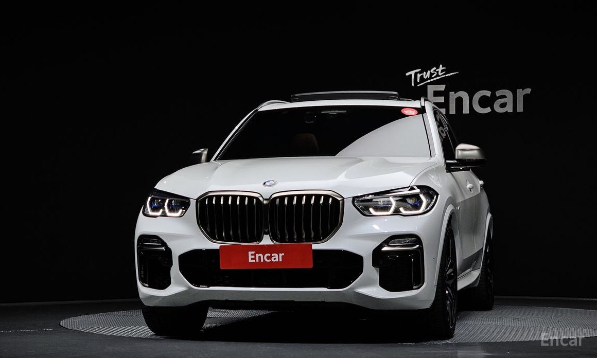 X5 (G05)M50i 4