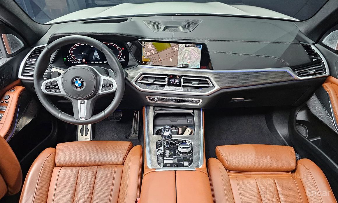 X5 (G05)M50i 8