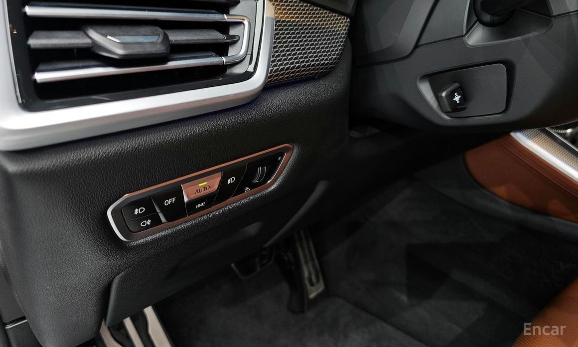 X5 (G05)M50i 17