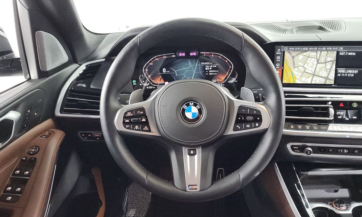 X5 (G05) xDrive 40i M Sports Online Exclusive Edition 14