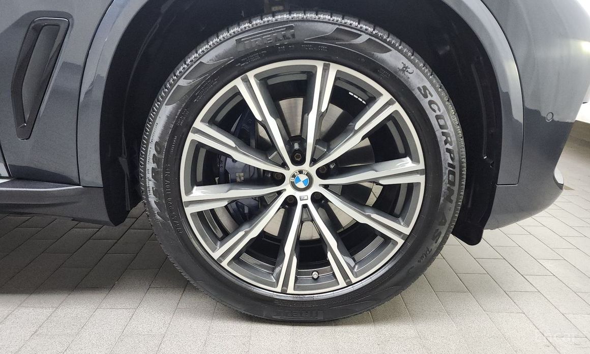 X5 (G05)xDrive 30d M Sport 6