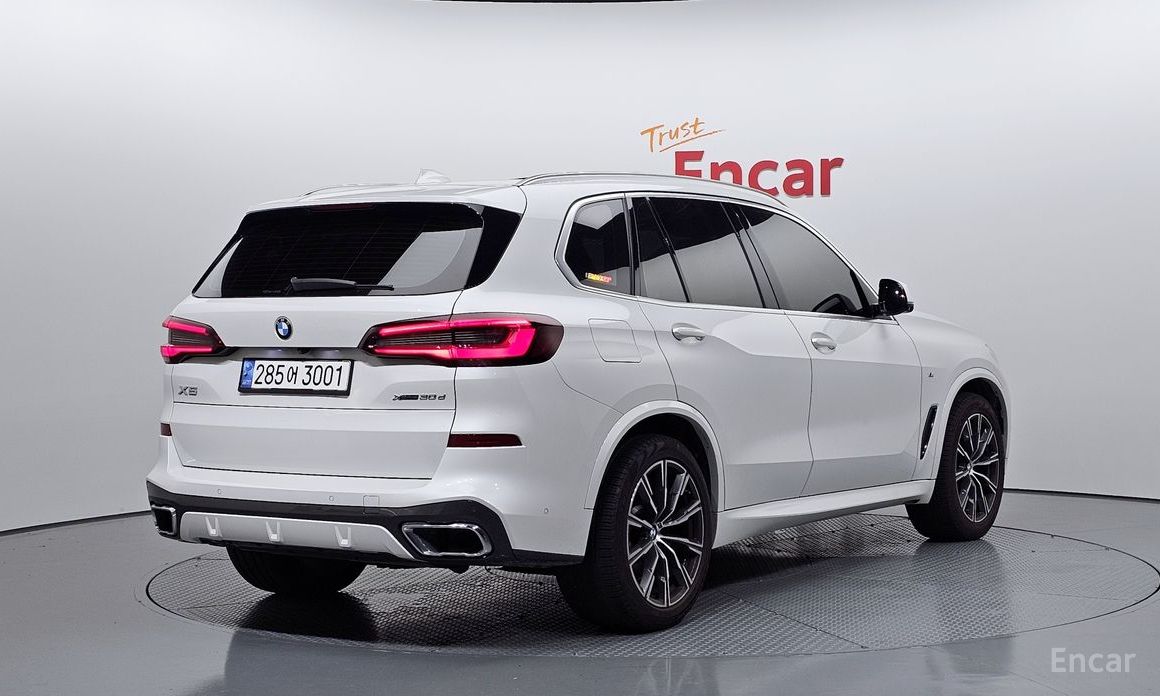 X5 (G05)xDrive 30d M Sport 3