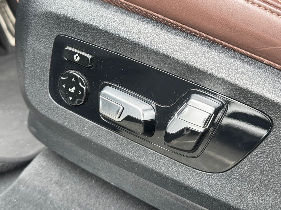 X5 (G05)xDrive 30d M Sport 14