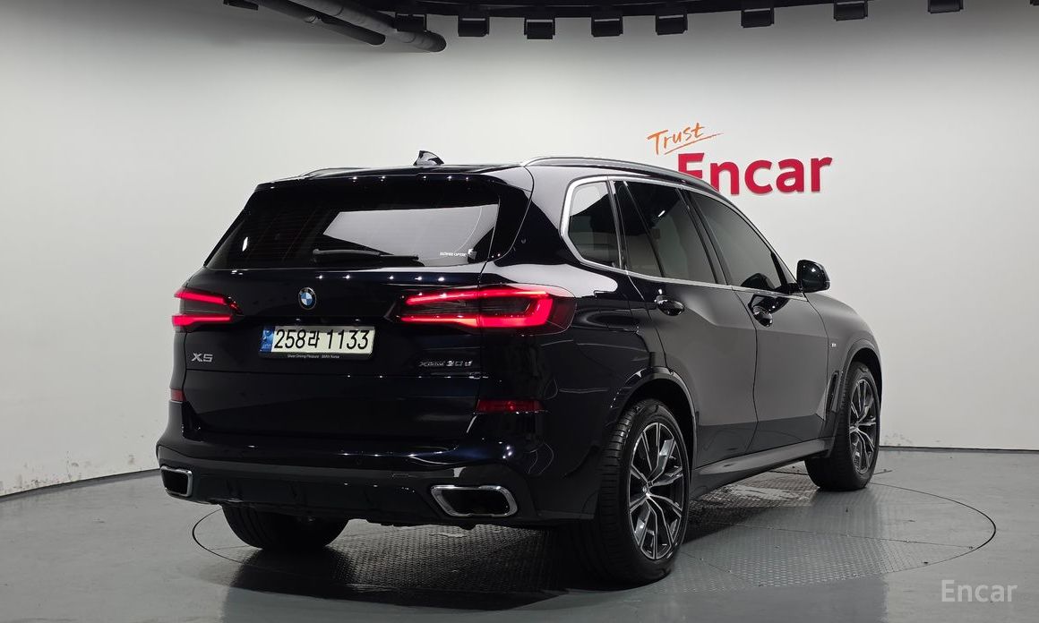 X5 (G05)xDrive 30d M Sport 3