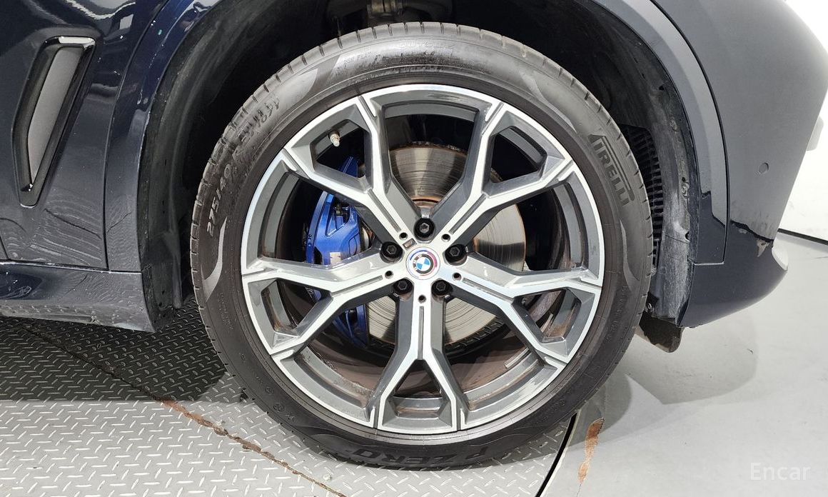 X5 (G05)xDrive 30d M Sport 6