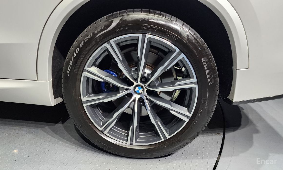 X5 (G05)xDrive 30d M Sport 6