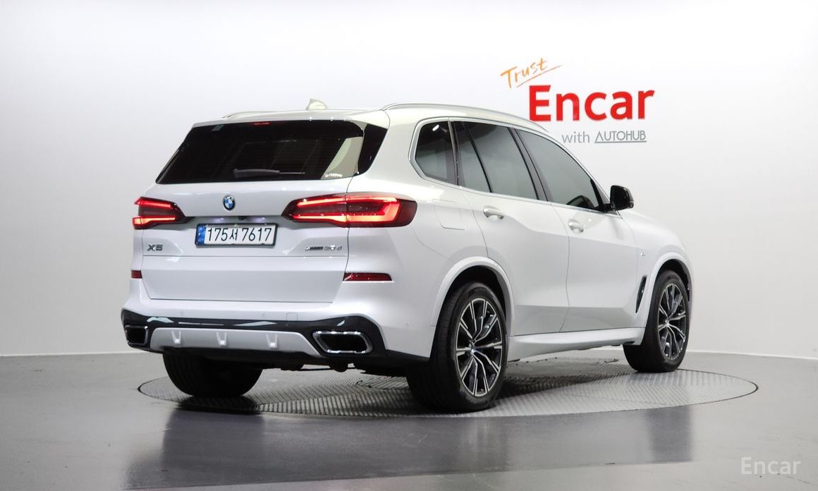 X5 (G05)xDrive 30d M Sport 3