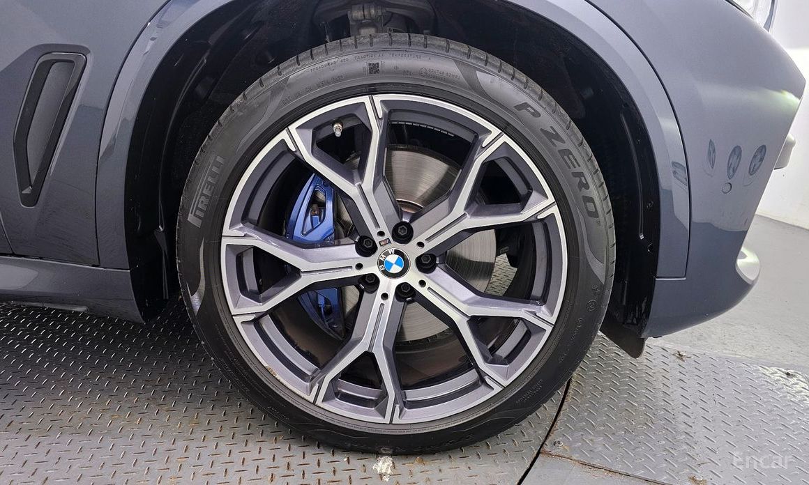 X5 (G05)xDrive 30d M Sport 6
