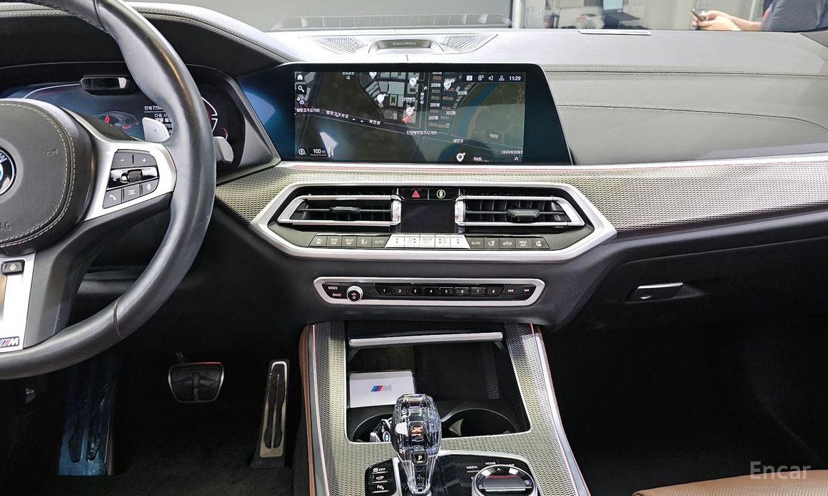 X5 (G05)xDrive 30d M Sport 20