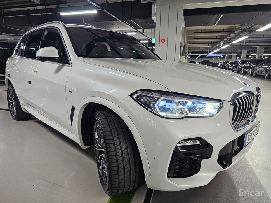 X5 (G05)xDrive 30d M Sport 3