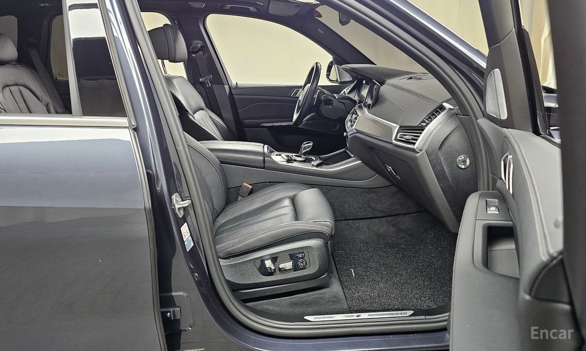 X5 (G05)xDrive 30d M Sport 12