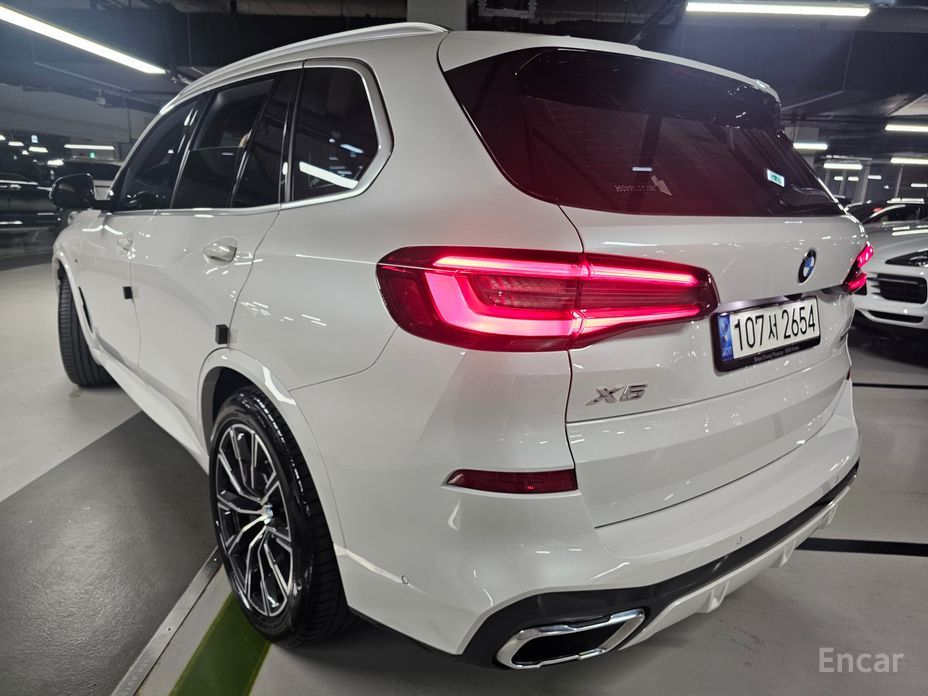 X5 (G05)xDrive 30d M Sport 3