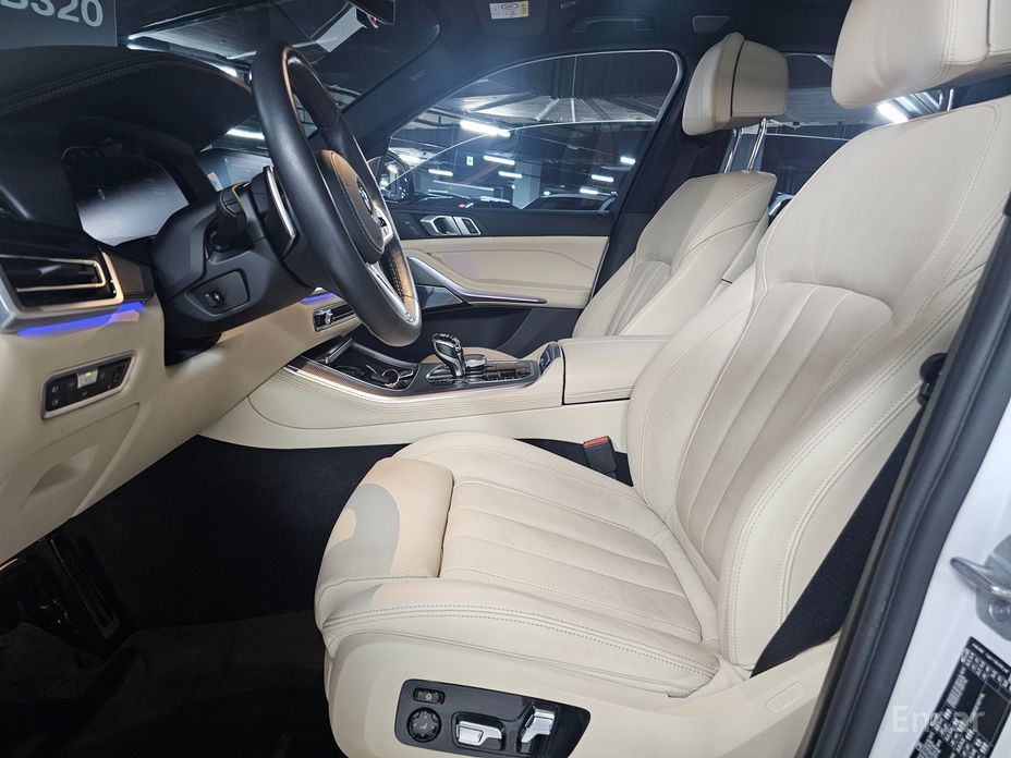 X5 (G05)xDrive 30d M Sport 8