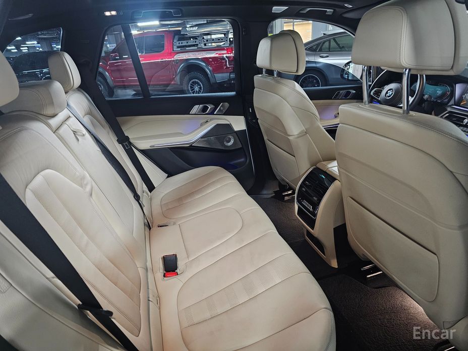 X5 (G05)xDrive 30d M Sport 12