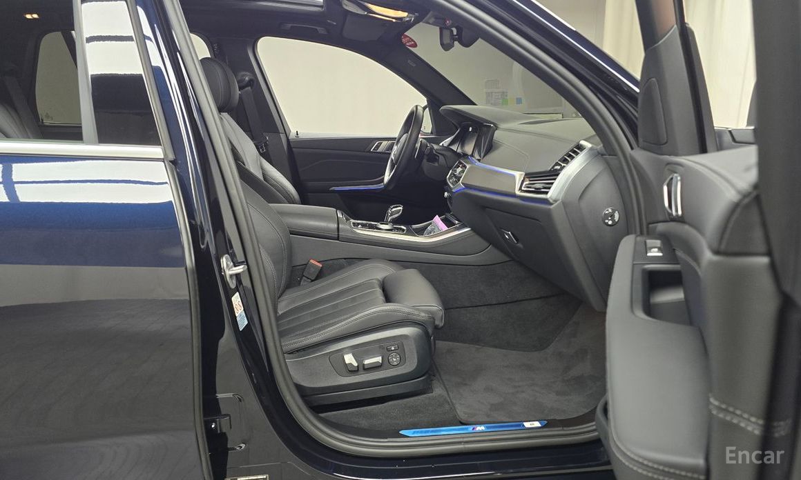 X5 (G05)xDrive 30d M Sport 12