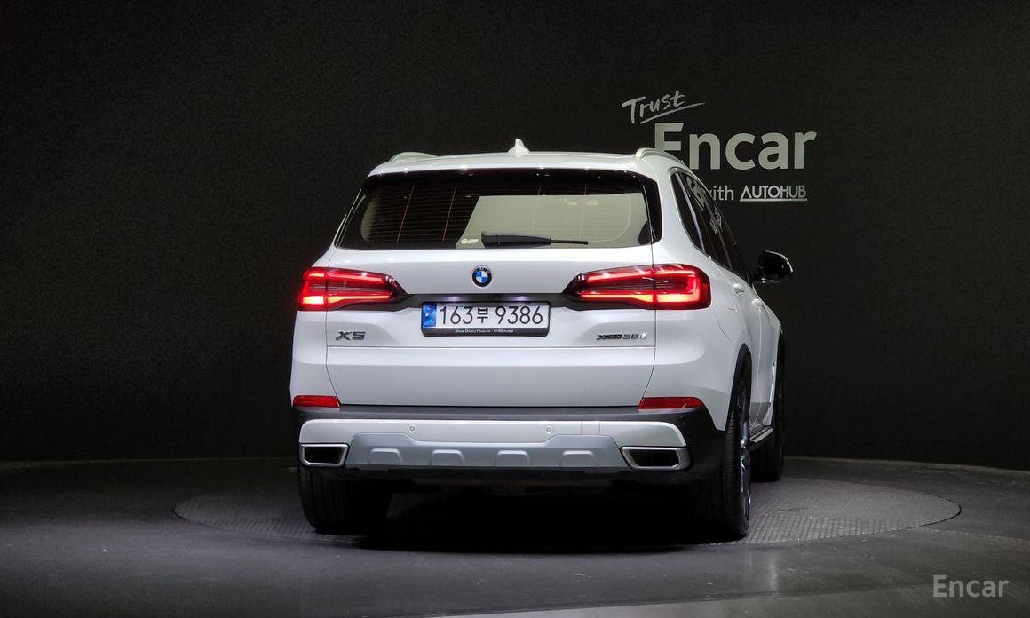 X5 (G05)xDrive 30d xLine 5
