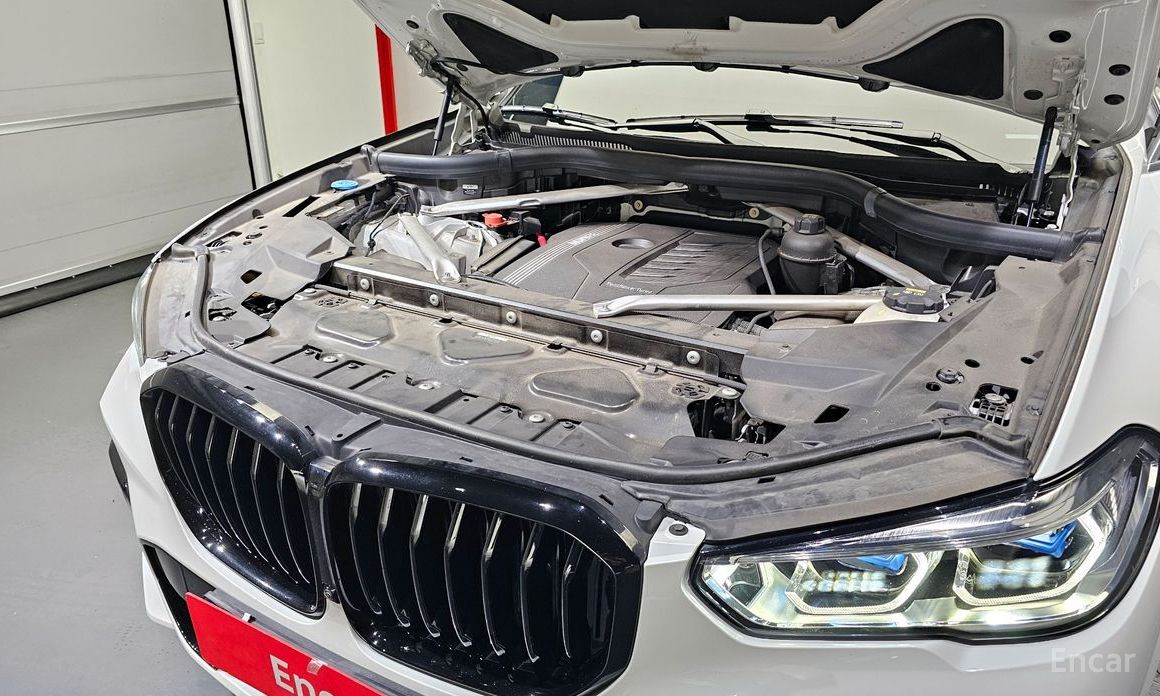 X5 (G05)xDrive 40i M Sport 7