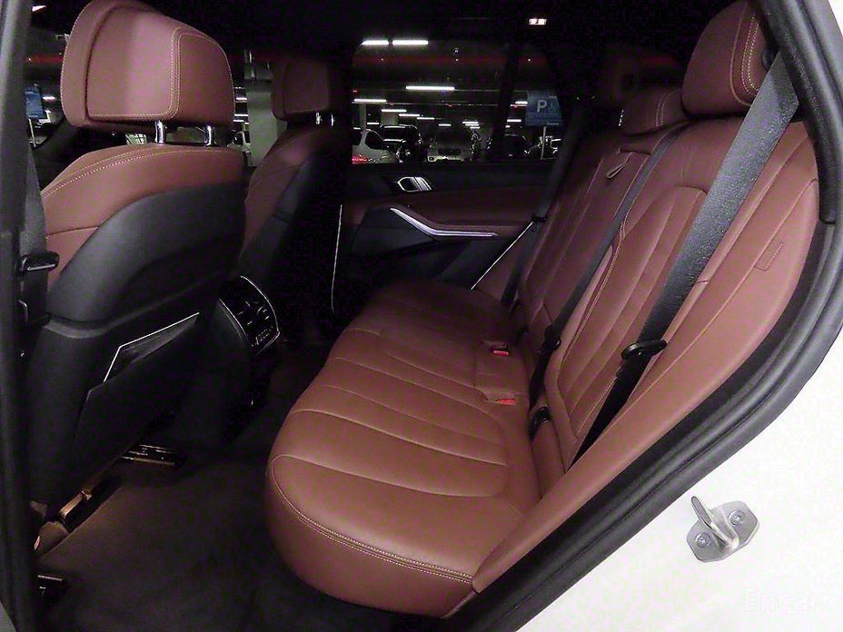 X5 (G05)xDrive 40i M Sport 10
