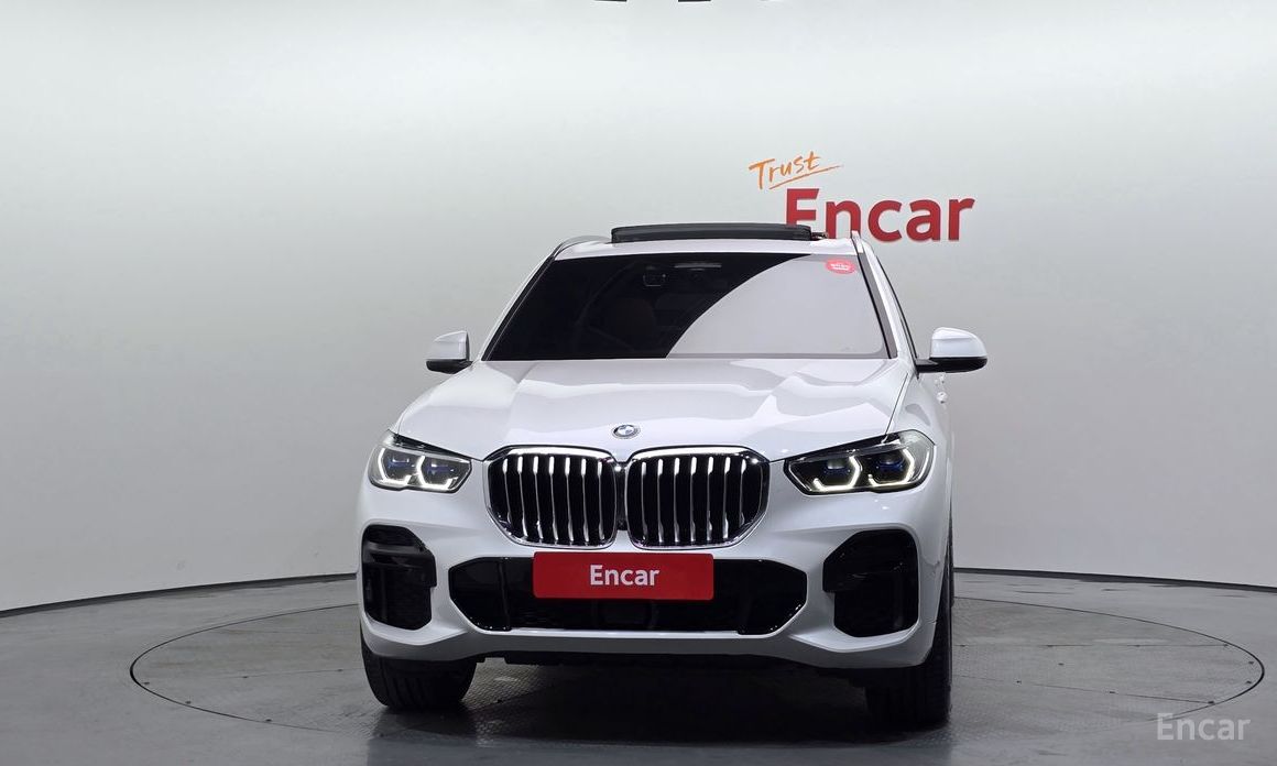 X5 (G05)xDrive 40i M Sport 4