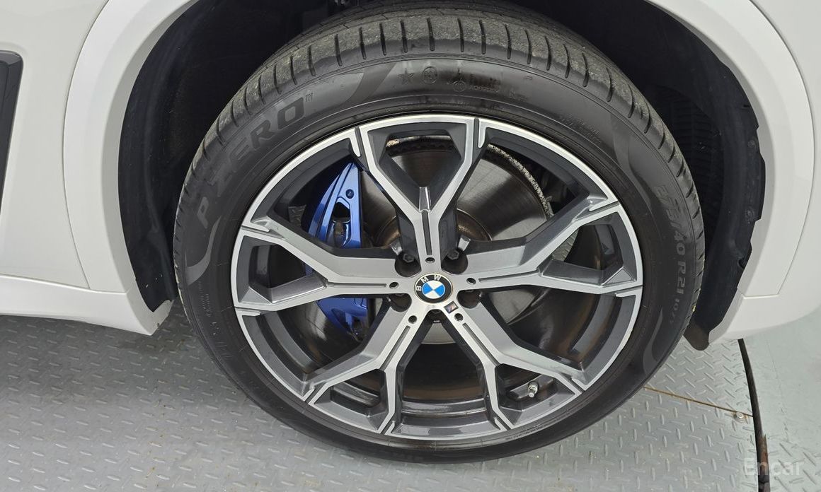 X5 (G05)xDrive 40i M Sport 6