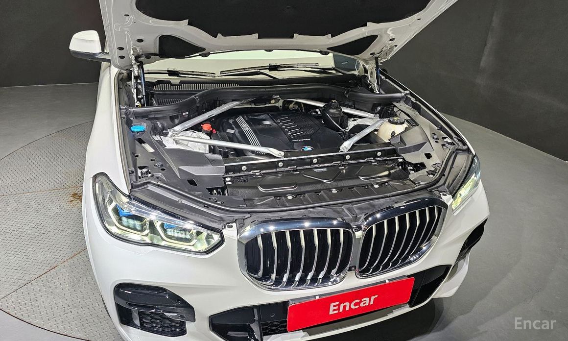 X5 (G05)xDrive 40i M Sport 7