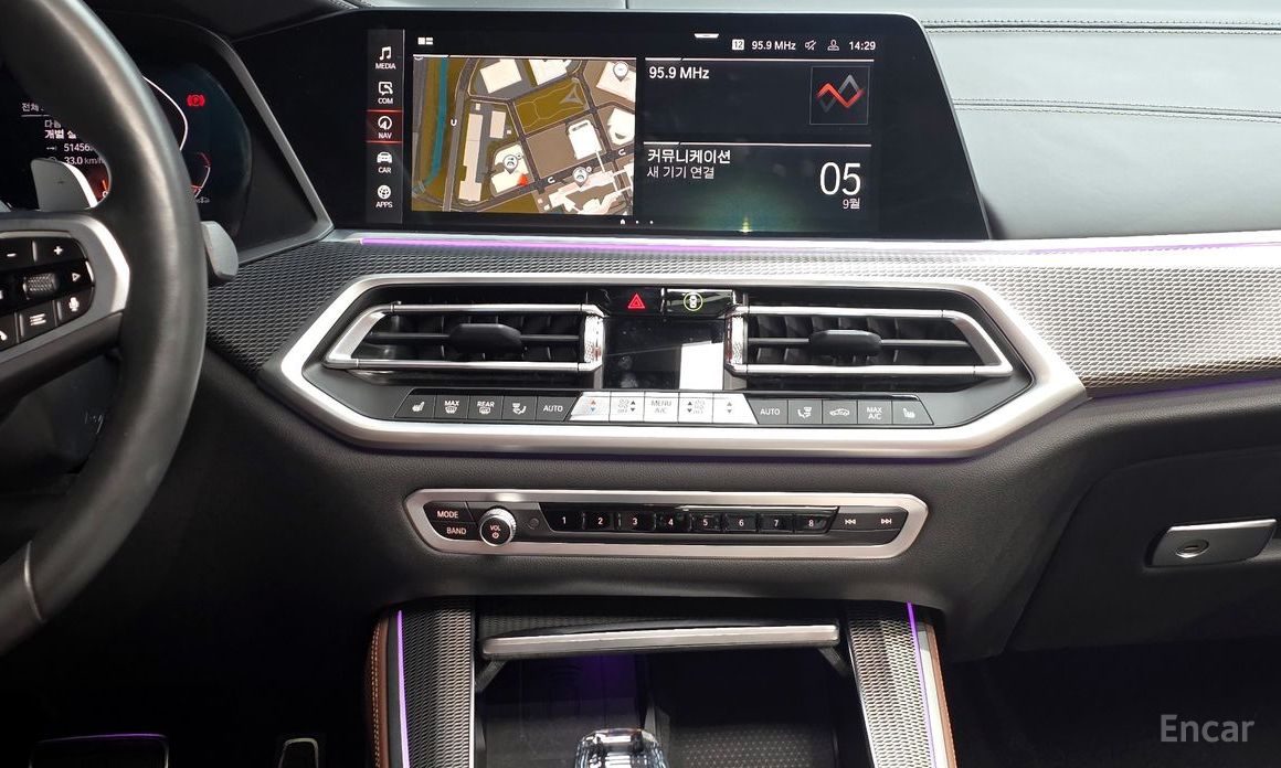X5 (G05)xDrive 40i M Sport 15