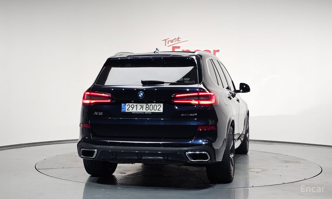 X5 (G05)xDrive 40i M Sport 4