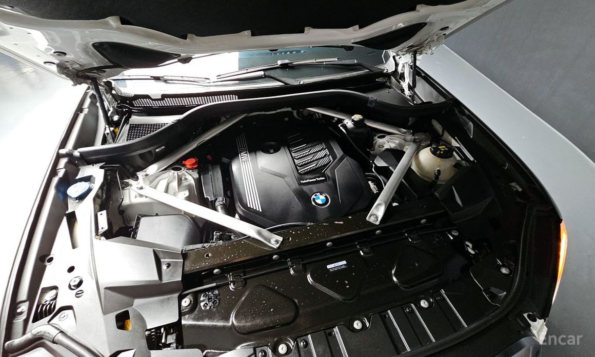 X5 (G05)xDrive 40i M Sport 7