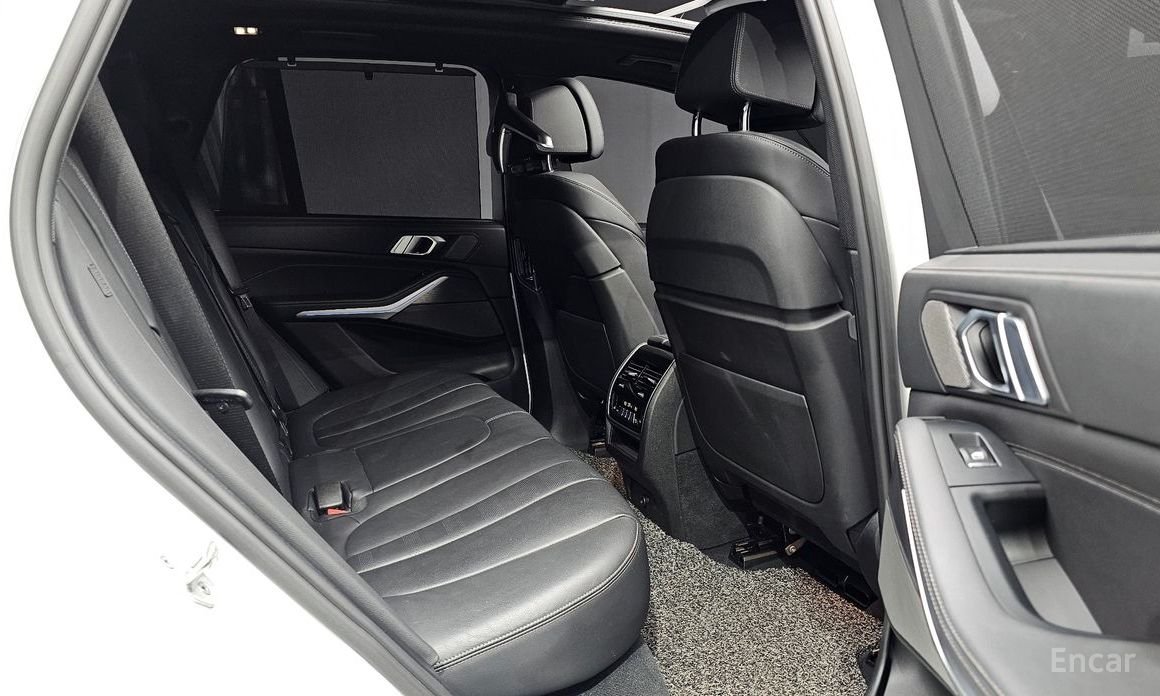 X5 (G05)xDrive 40i M Sport 12