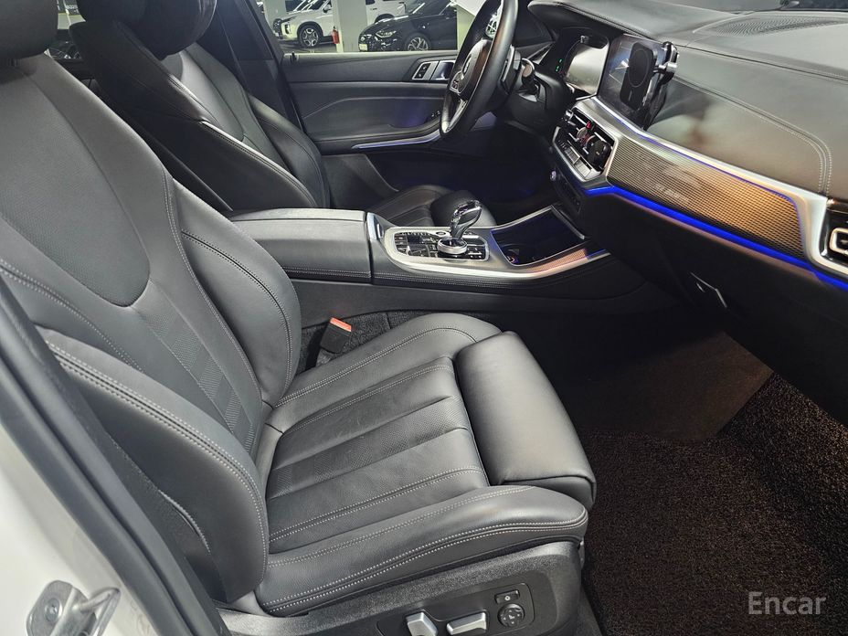 X5 (G05)xDrive 40i M Sport 13