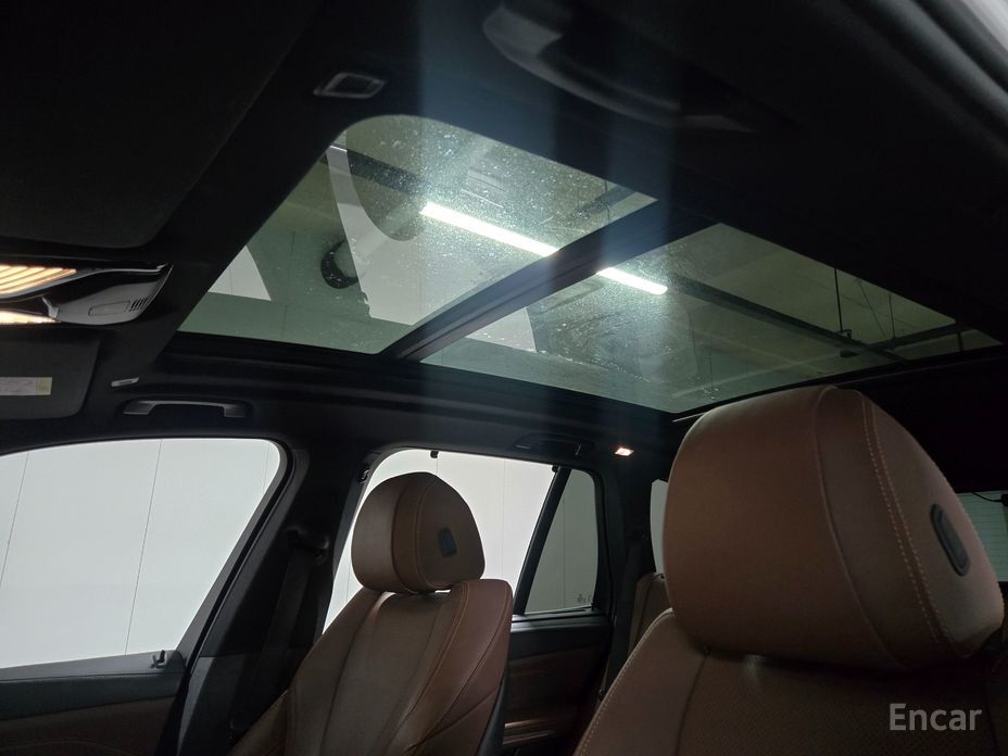 X5 (G05)xDrive 40i M Sport 15