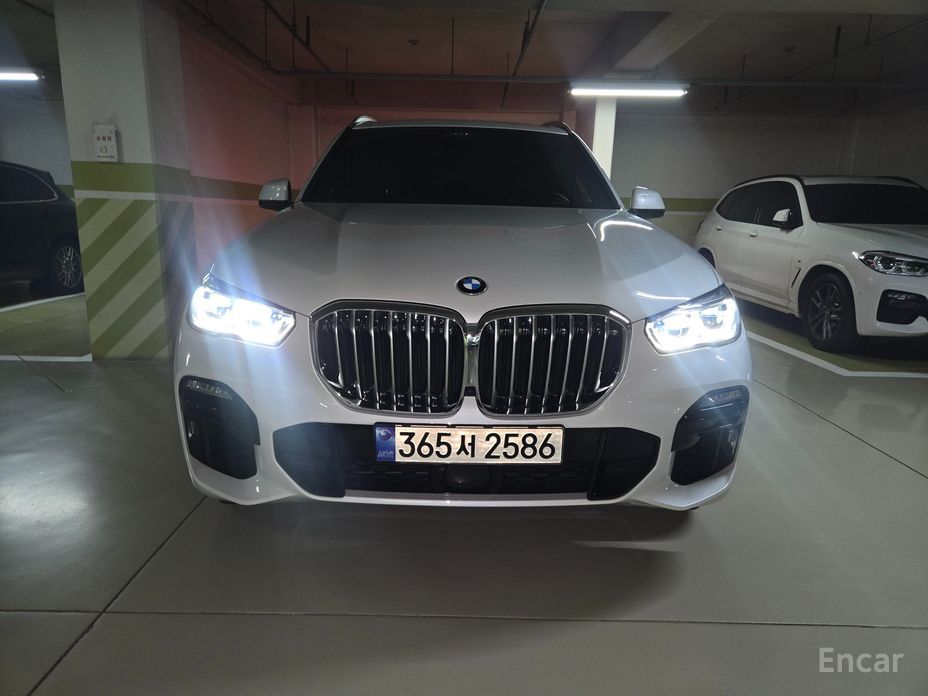X5 (G05)xDrive 40i M Sport 2