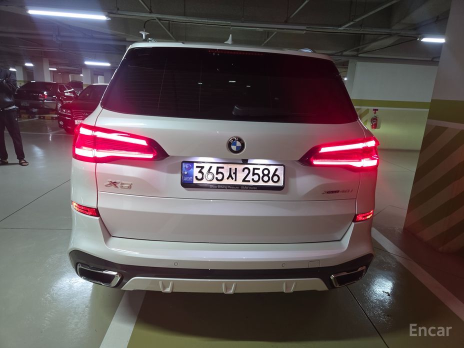 X5 (G05)xDrive 40i M Sport 4