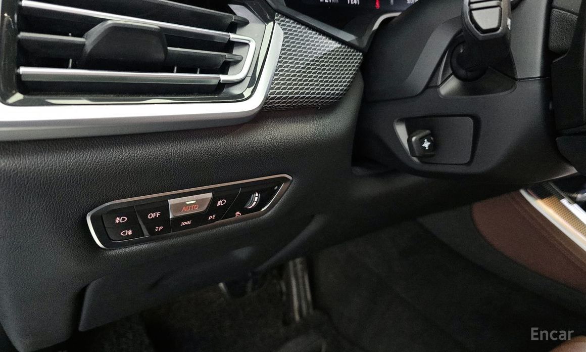 X5 (G05)xDrive 40i M Sport 15