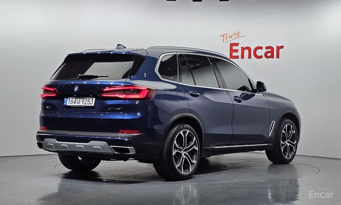 X5 (G05)xDrive 40i xLine 3