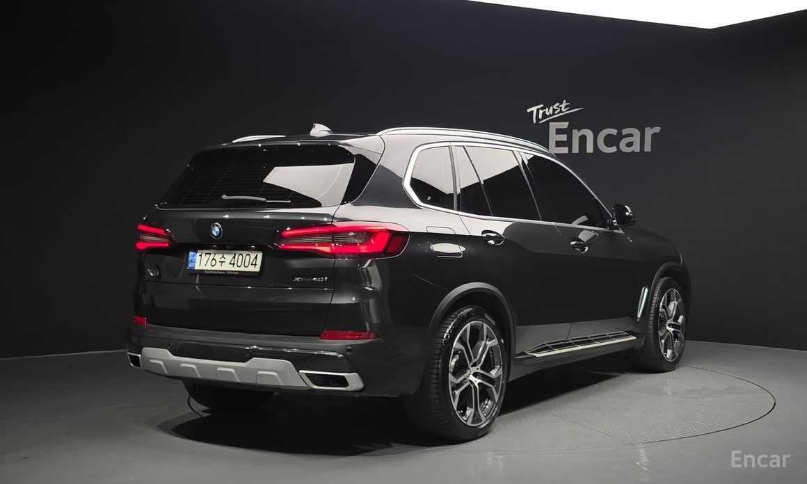 X5 (G05)xDrive 40i xLine 3