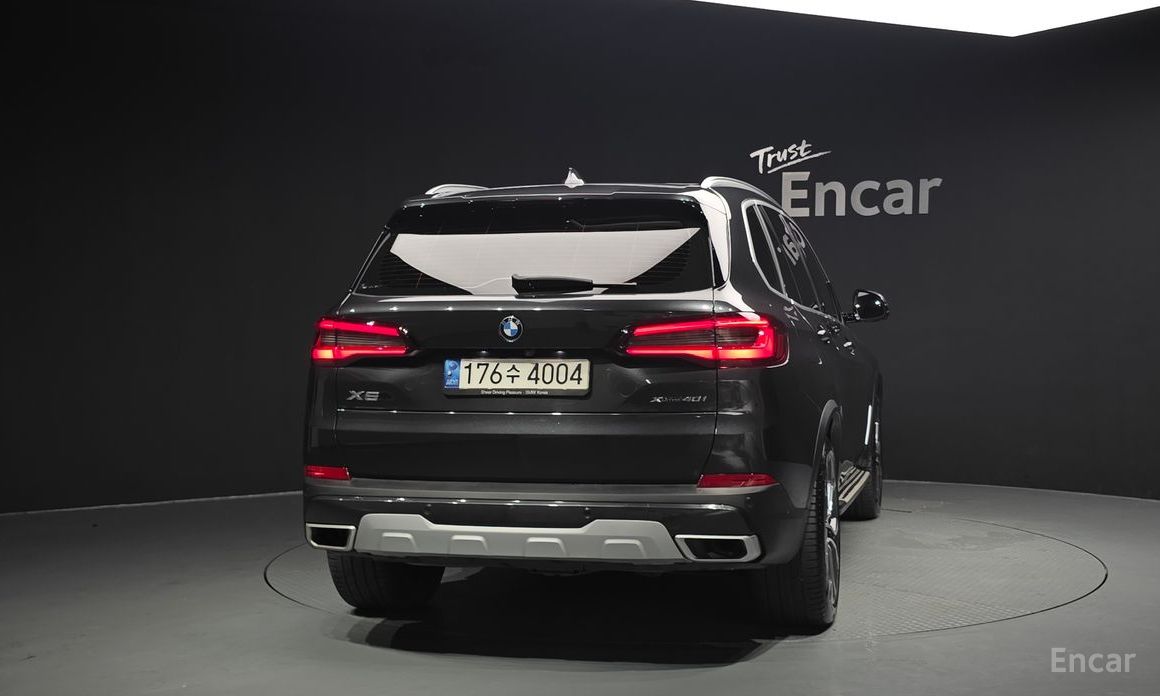 X5 (G05)xDrive 40i xLine 5